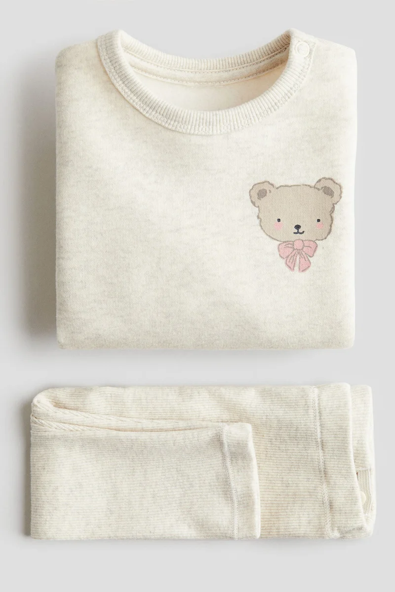 اتش اند ام طقم من قطعتين مزين بطبعات